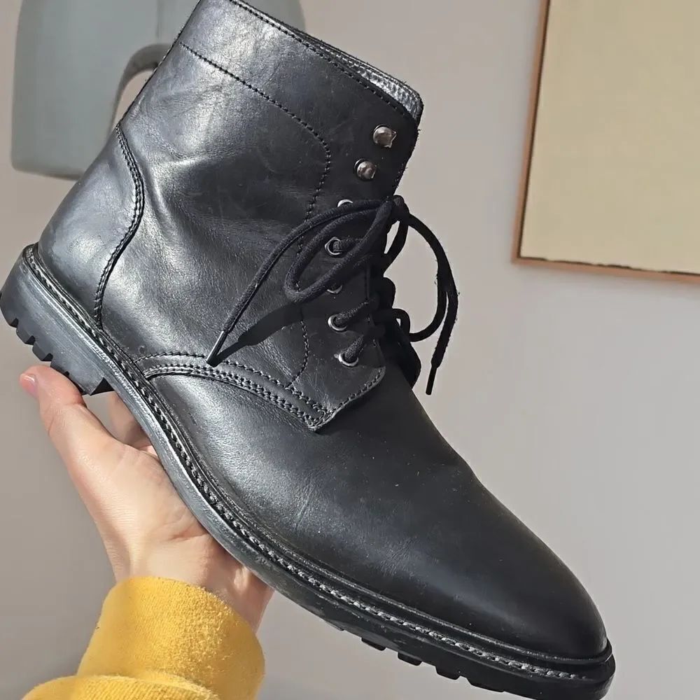 Anthony Veer | Rugged Leather Work Boot - Picture 1 of 11
